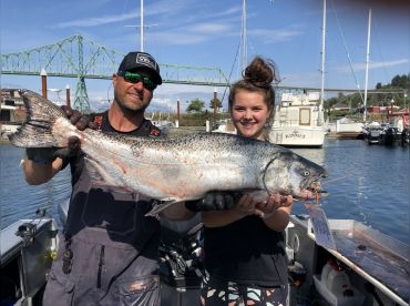 Portland Oregon Salmon & Sturgeon